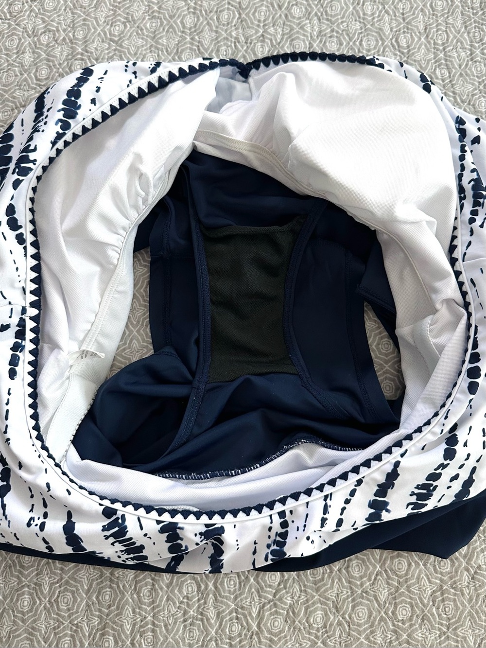 Tie Dye Navy & White Striped V-Neck Flutter Sleeve Romper One-Piece Swimsuit XL - Picture 8 of 8